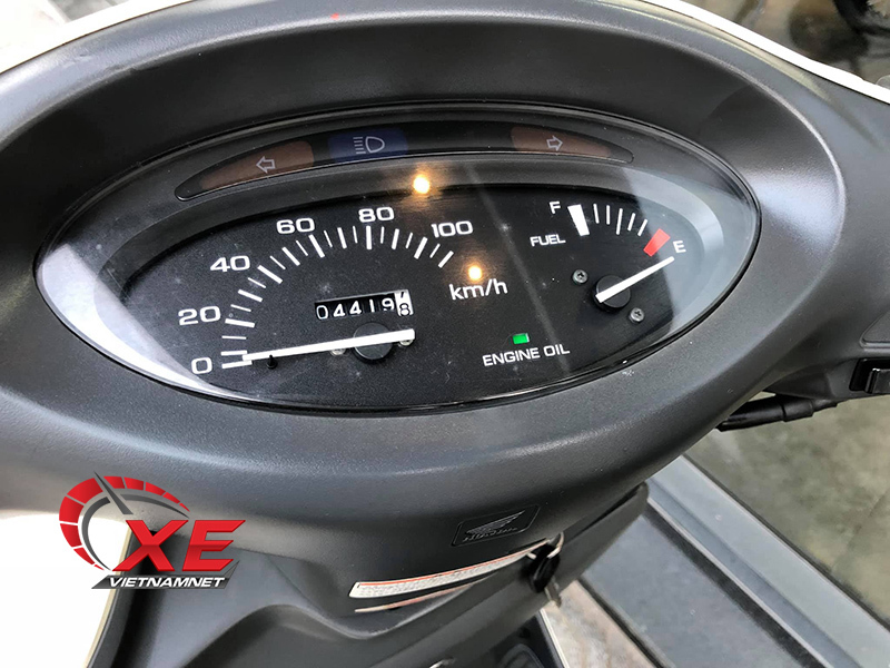 Honda Spacy 12 năm tuổi giá 175 triệu, gấp đôi SH Honda Spacy 12 năm tuổi giá 175 triệu, gấp đôi SH