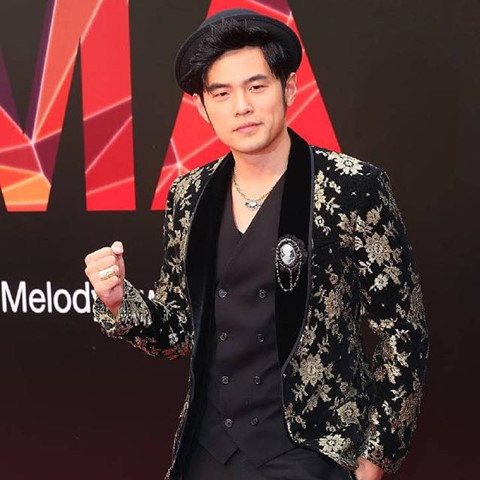 Phong cách thời trang của những nam thần Hoa ngữ đình đám - 9 Phong cách thời trang của những nam thần Hoa ngữ đình đám - 9