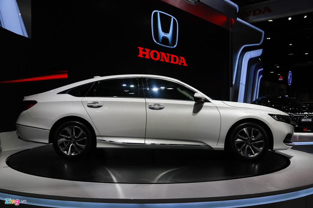 Cận cảnh Honda Accord 2019 tại Thái Lan, đã sẵn sàng về VN Cận cảnh Honda Accord 2019 tại Thái Lan, đã sẵn sàng về VN