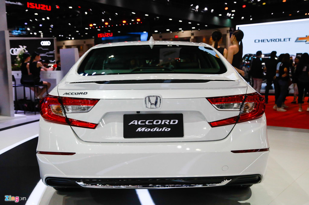 Cận cảnh Honda Accord 2019 tại Thái Lan, đã sẵn sàng về VN Cận cảnh Honda Accord 2019 tại Thái Lan, đã sẵn sàng về VN