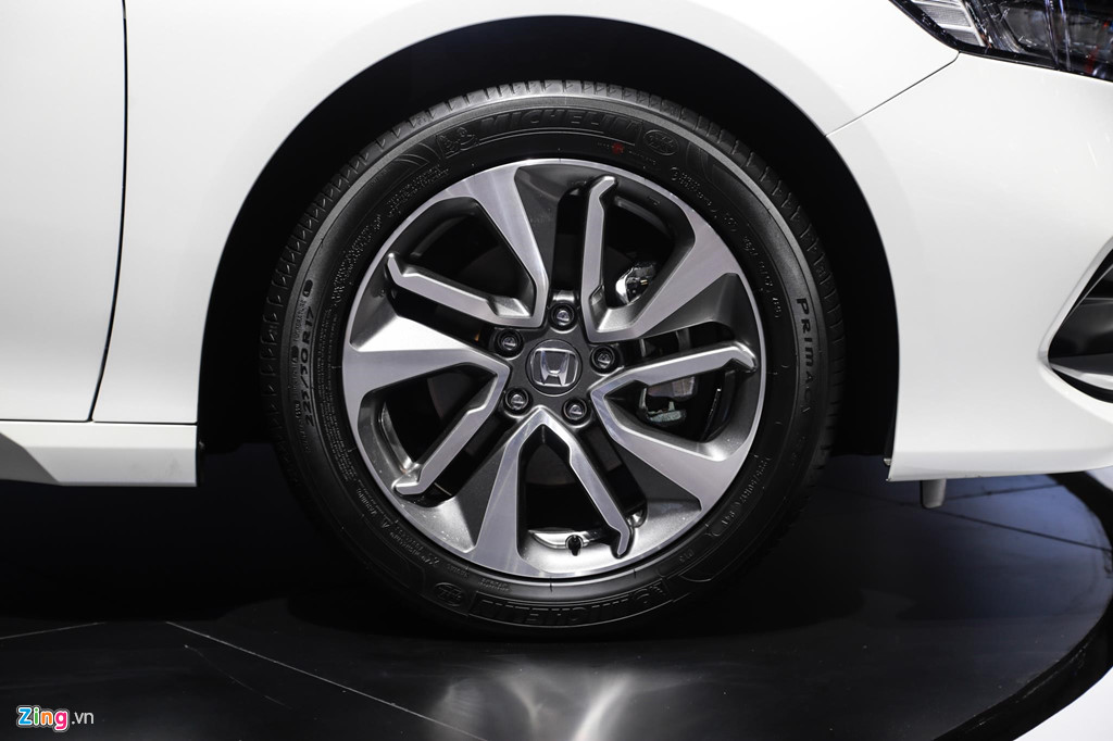 Cận cảnh Honda Accord 2019 tại Thái Lan, đã sẵn sàng về VN Cận cảnh Honda Accord 2019 tại Thái Lan, đã sẵn sàng về VN