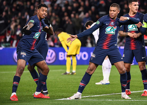 'Vua bóng đá' Pele nhập viện ở Paris - 2 'Vua bóng đá' Pele nhập viện ở Paris - 2