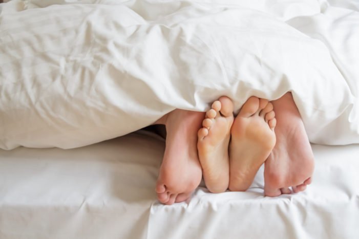 Những tình huống 'dở khóc dở cười' khi ân ái nhưng thực chất lại rất bình thường - 1 Những tình huống 'dở khóc dở cười' khi ân ái nhưng thực chất lại rất bình thường - 1
