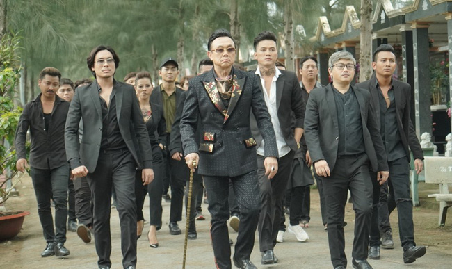Phim giang hồ đại náo YouTube: Nhiều nội dung nhảm nhí, cảnh nóng câu khách nhưng sao Việt vẫn mượn nợ để làm - 6 Phim giang hồ đại náo YouTube: Nhiều nội dung nhảm nhí, cảnh nóng câu khách nhưng sao Việt vẫn mượn nợ để làm - 6