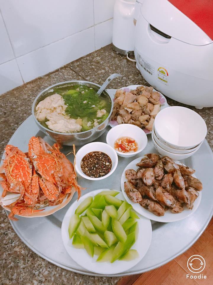 Đã buồn phiền khi bố đẻ chê vụng lại còn bị chị em trách móc tiêu hoang, vợ trẻ thẳng thừng đối đáp khiến ai nấy đều cứng họng - 4 Đã buồn phiền khi bố đẻ chê vụng lại còn bị chị em trách móc tiêu hoang, vợ trẻ thẳng thừng đối đáp khiến ai nấy đều cứng họng - 4