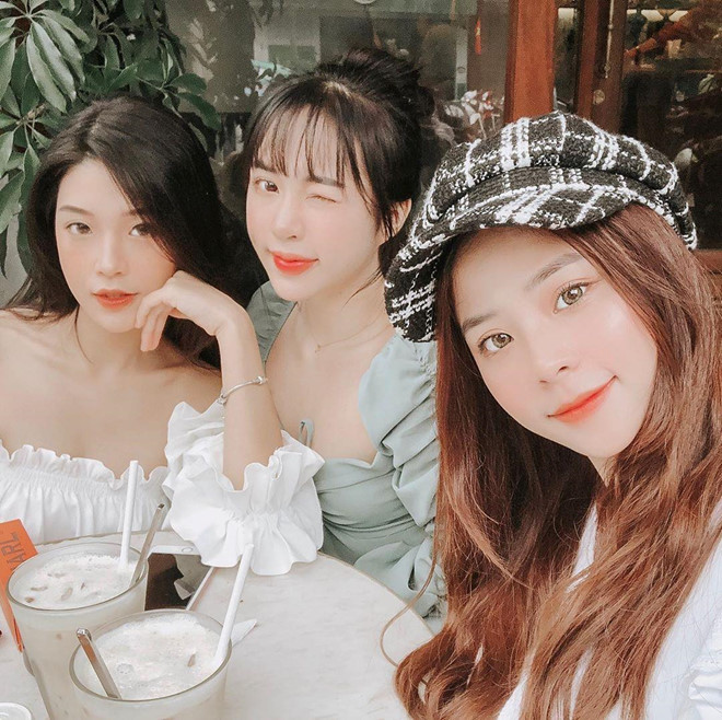 Nhan sắc hội chị em hot girl xuất hiện ở lễ ăn hỏi của Rhymastic - 2 Nhan sắc hội chị em hot girl xuất hiện ở lễ ăn hỏi của Rhymastic - 2