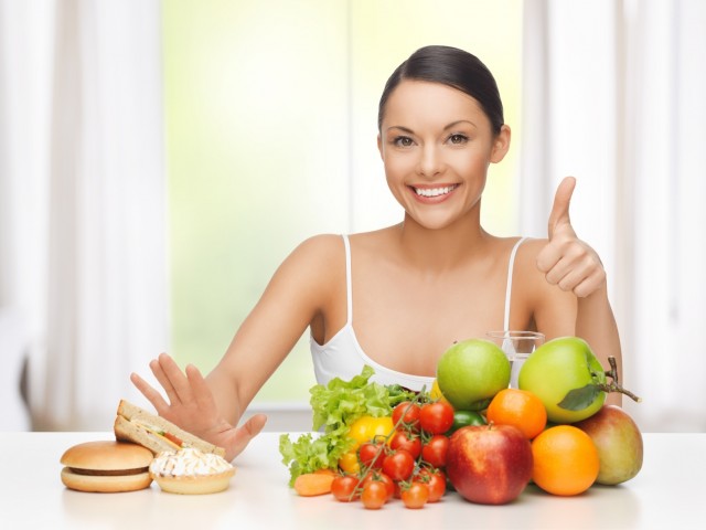 4 việc bạn có thể thực hiện mỗi ngày để 'cô bé' luôn như tuổi đôi mươi 4 việc bạn có thể thực hiện mỗi ngày để 'cô bé' luôn như tuổi đôi mươi