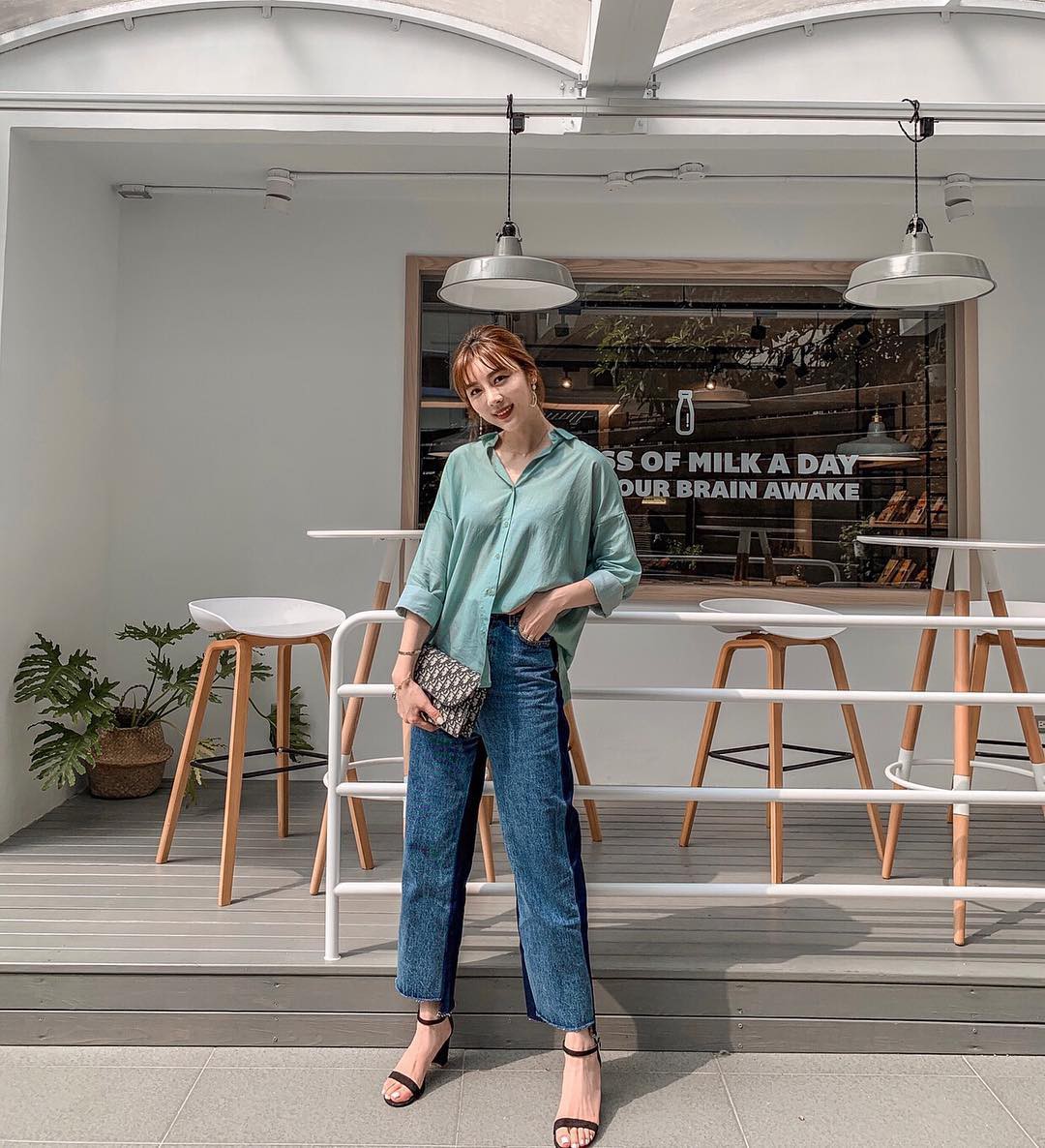 Đang trẻ xinh bỗng hóa 'già đau già đớn' chỉ vì 4 sai lầm diện đồ sau - 14 Đang trẻ xinh bỗng hóa 'già đau già đớn' chỉ vì 4 sai lầm diện đồ sau - 14