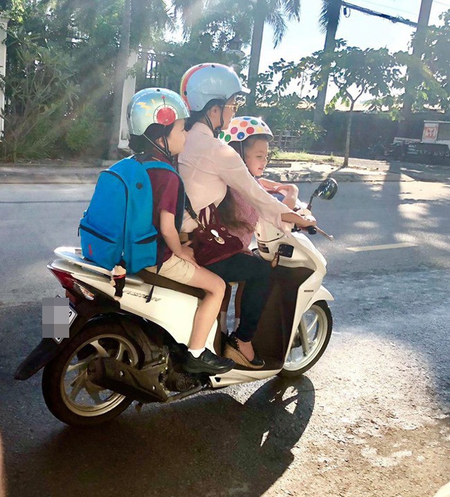 Cuộc sống sau ly hôn của ca sĩ Hồng Nhung: Lạc quan, tự tìm niềm vui cho mình nhưng đáng ngưỡng mộ nhất là điều này - 8 Cuộc sống sau ly hôn của ca sĩ Hồng Nhung: Lạc quan, tự tìm niềm vui cho mình nhưng đáng ngưỡng mộ nhất là điều này - 8