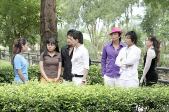 Hoàng Anh (Gạo Nếp Gạo Tẻ) trước khi giải nghệ: Từ chân bảo vệ đến 'ông chồng' gây ồn ào trên màn ảnh Việt - 5 Hoàng Anh (Gạo Nếp Gạo Tẻ) trước khi giải nghệ: Từ chân bảo vệ đến 'ông chồng' gây ồn ào trên màn ảnh Việt - 5