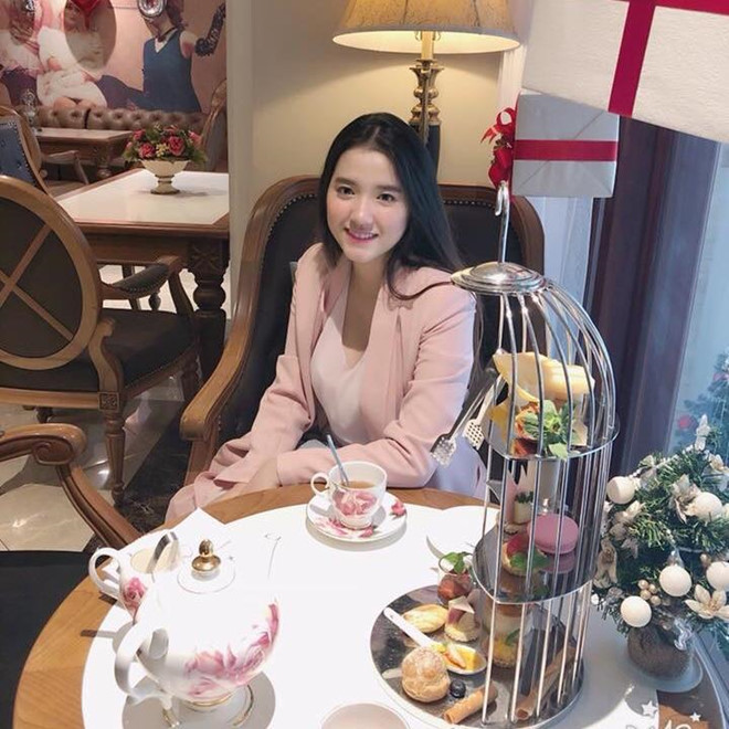 Điểm danh dàn gái xinh đều là nữ sinh trường Quốc học Huế - 1 Điểm danh dàn gái xinh đều là nữ sinh trường Quốc học Huế - 1