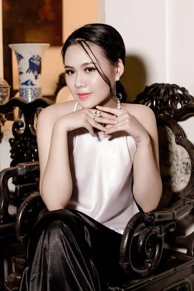 Những nàng hoa khôi Sư Phạm từng gây chú ý ở các cuộc thi sắc đẹp - 10 Những nàng hoa khôi Sư Phạm từng gây chú ý ở các cuộc thi sắc đẹp - 10