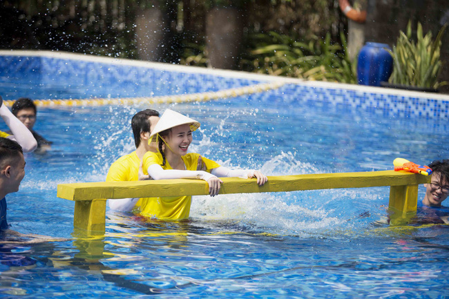 Running Man bản Việt náo loạn vì tin Ngô Thanh Vân xuất hiện nhưng hóa ra cái kết lại đớn đau vô cùng - 11 Running Man bản Việt náo loạn vì tin Ngô Thanh Vân xuất hiện nhưng hóa ra cái kết lại đớn đau vô cùng - 11