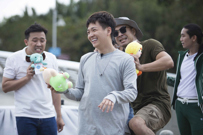 Running Man bản Việt náo loạn vì tin Ngô Thanh Vân xuất hiện nhưng hóa ra cái kết lại đớn đau vô cùng - 6 Running Man bản Việt náo loạn vì tin Ngô Thanh Vân xuất hiện nhưng hóa ra cái kết lại đớn đau vô cùng - 6