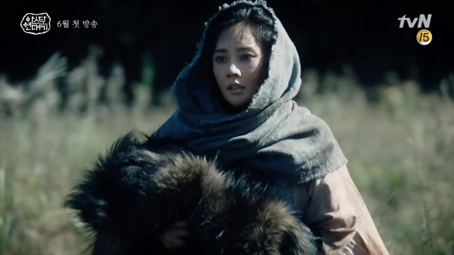 Bom tấn truyền hình của Song Joong Ki xác nhận ngày lên sóng, có đến 3 phần phim dài miên man - 4 Bom tấn truyền hình của Song Joong Ki xác nhận ngày lên sóng, có đến 3 phần phim dài miên man - 4