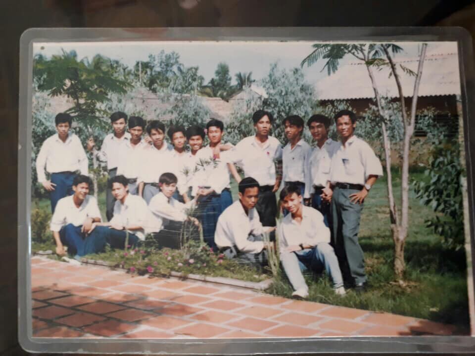 Đỉnh cao của 'lớp nhà người ta' khiến nhiều bạn trẻ ngưỡng mộ: Ra trường 24 năm nhưng mỗi lần họp lớp đều không thiếu một ai - 1 Đỉnh cao của 'lớp nhà người ta' khiến nhiều bạn trẻ ngưỡng mộ: Ra trường 24 năm nhưng mỗi lần họp lớp đều không thiếu một ai - 1