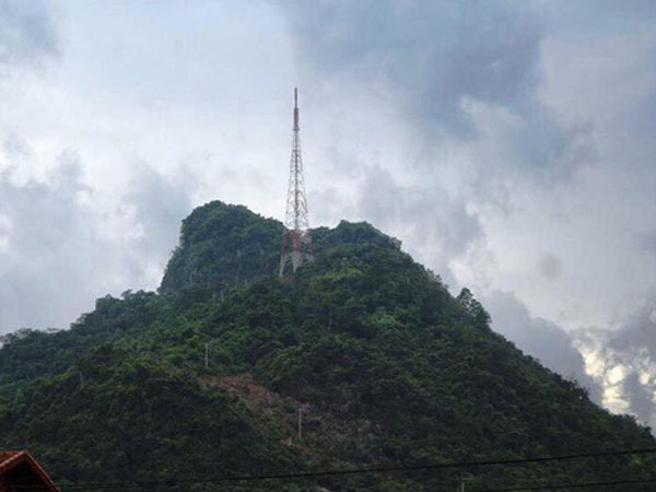 Lên núi Cấm Sơn, nam thanh niên rơi từ đỉnh cao nhất tử vong Lên núi Cấm Sơn, nam thanh niên rơi từ đỉnh cao nhất tử vong