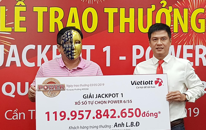 Chủ doanh nghiệp ở Cà Mau trúng số gần 120 tỷ đồng Chủ doanh nghiệp ở Cà Mau trúng số gần 120 tỷ đồng
