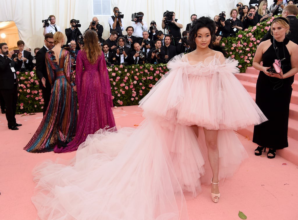 Lần đầu dự Met Gala, cô gái mồ côi gốc Việt tỏa sáng như viên kẹo ngọt giữa dàn sao siêu 'chặt chém' Lần đầu dự Met Gala, cô gái mồ côi gốc Việt tỏa sáng như viên kẹo ngọt giữa dàn sao siêu 'chặt chém'