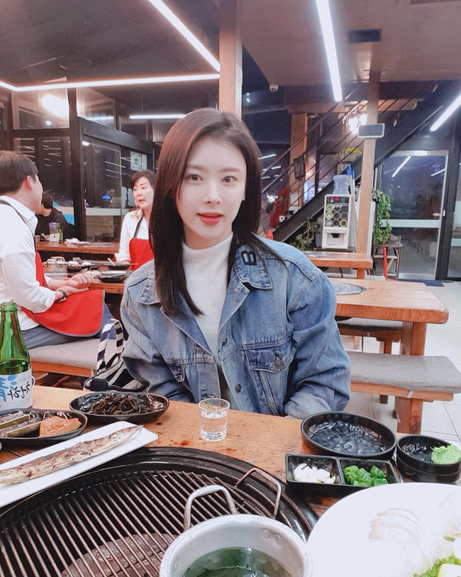 Tìm ra nữ diễn viên Hàn bị đâm tử vong trong tai nạn liên hoàn: Cựu idol đẹp mỹ miều, qua đời chỉ sau 2 tháng cưới Tìm ra nữ diễn viên Hàn bị đâm tử vong trong tai nạn liên hoàn: Cựu idol đẹp mỹ miều, qua đời chỉ sau 2 tháng cưới