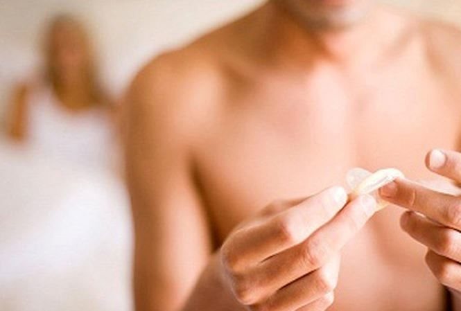 Vì sao chồng thích 'mặc áo mưa'? Vì sao chồng thích 'mặc áo mưa'?
