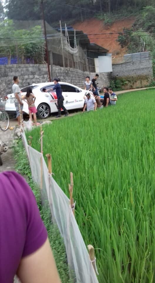 Mượn ô tô đến ra mắt nhà vợ tương lai ở quê cho oách, ai ngờ rể hụt khiến cả làng cười ra nước mắt - 1 Mượn ô tô đến ra mắt nhà vợ tương lai ở quê cho oách, ai ngờ rể hụt khiến cả làng cười ra nước mắt - 1
