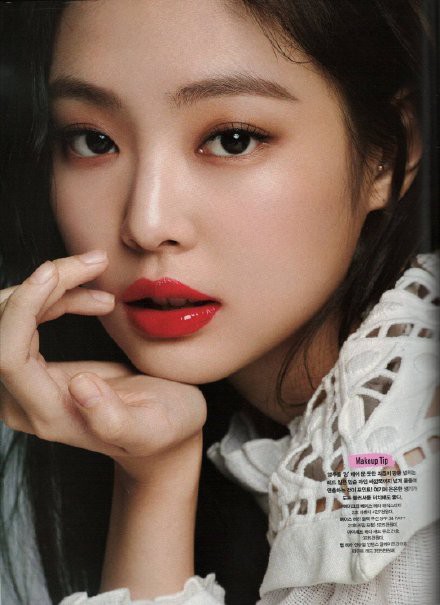 Không phải Song Hye Kyo hay Kim Tae Hee, đây mới là 3 thần tượng sở hữu gương mặt hoàn hảo nhất mà netizen thi nhau PTTM theo - 12 Không phải Song Hye Kyo hay Kim Tae Hee, đây mới là 3 thần tượng sở hữu gương mặt hoàn hảo nhất mà netizen thi nhau PTTM theo - 12