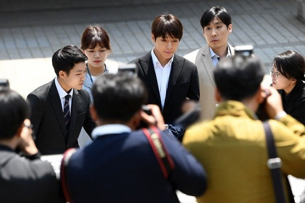Sau Jung Joon Young, đến lượt thành viên thứ hai trong nhóm chat tình dục Choi Jong Hoon chính thức bị bắt - 3 Sau Jung Joon Young, đến lượt thành viên thứ hai trong nhóm chat tình dục Choi Jong Hoon chính thức bị bắt - 3
