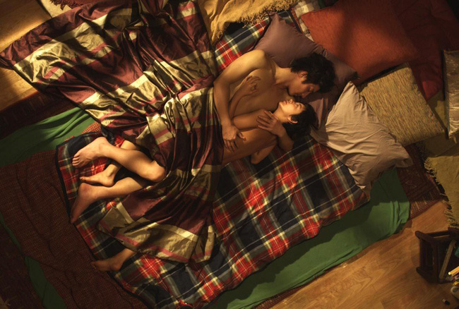 Phim 18+ gây sốc của ác nữ có đời tư bất hạnh nhất Hàn Quốc: Vợ đẹp như tiên chồng vẫn đi ngoại tình và cái kết khiến đàn ông sợ hãi - 3 Phim 18+ gây sốc của ác nữ có đời tư bất hạnh nhất Hàn Quốc: Vợ đẹp như tiên chồng vẫn đi ngoại tình và cái kết khiến đàn ông sợ hãi - 3