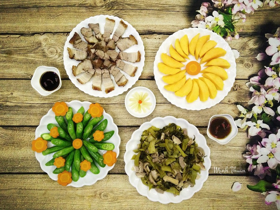 Tròn mắt thán phục vì mâm cơm đẹp mắt của nữ giảng viên, chị em còn bất ngờ hơn nữa khi biết nguồn gốc chiếc mâm - 5 Tròn mắt thán phục vì mâm cơm đẹp mắt của nữ giảng viên, chị em còn bất ngờ hơn nữa khi biết nguồn gốc chiếc mâm - 5