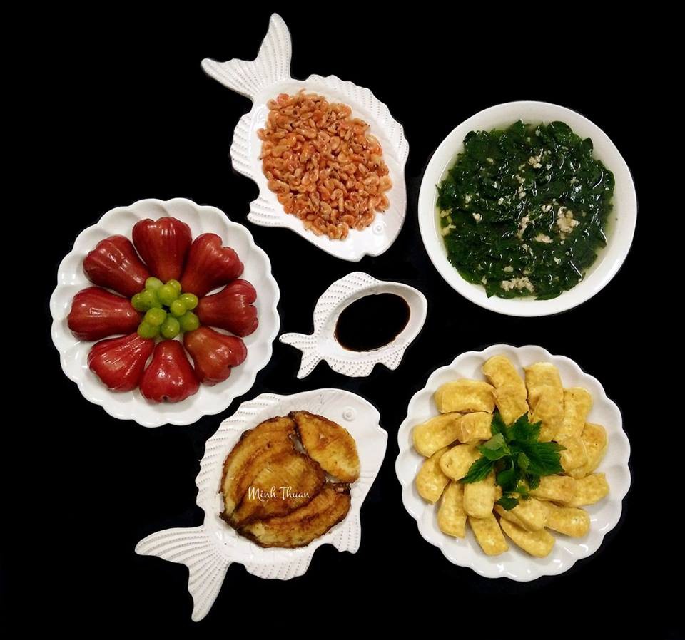 Tròn mắt thán phục vì mâm cơm đẹp mắt của nữ giảng viên, chị em còn bất ngờ hơn nữa khi biết nguồn gốc chiếc mâm - 8 Tròn mắt thán phục vì mâm cơm đẹp mắt của nữ giảng viên, chị em còn bất ngờ hơn nữa khi biết nguồn gốc chiếc mâm - 8
