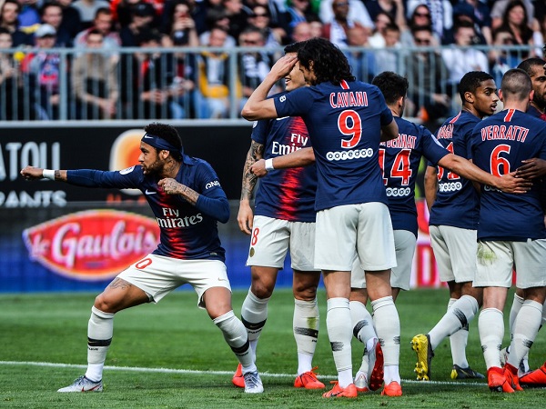 Neymar tỏa sáng với 1 bàn và 1 kiến tạo, PSG đứt chuỗi 3 trận thua liên tiếp Neymar tỏa sáng với 1 bàn và 1 kiến tạo, PSG đứt chuỗi 3 trận thua liên tiếp