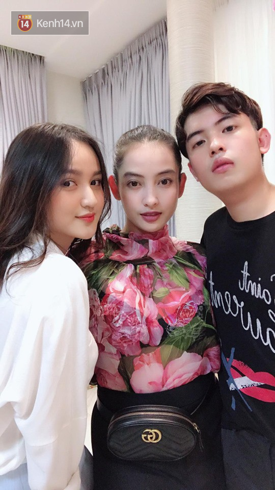 Hưởng trọn gen di truyền đỉnh cao từ mẹ, bảo sao dàn gái xinh này lại sở hữu nhan sắc đình đám đến thế! - 6 Hưởng trọn gen di truyền đỉnh cao từ mẹ, bảo sao dàn gái xinh này lại sở hữu nhan sắc đình đám đến thế! - 6