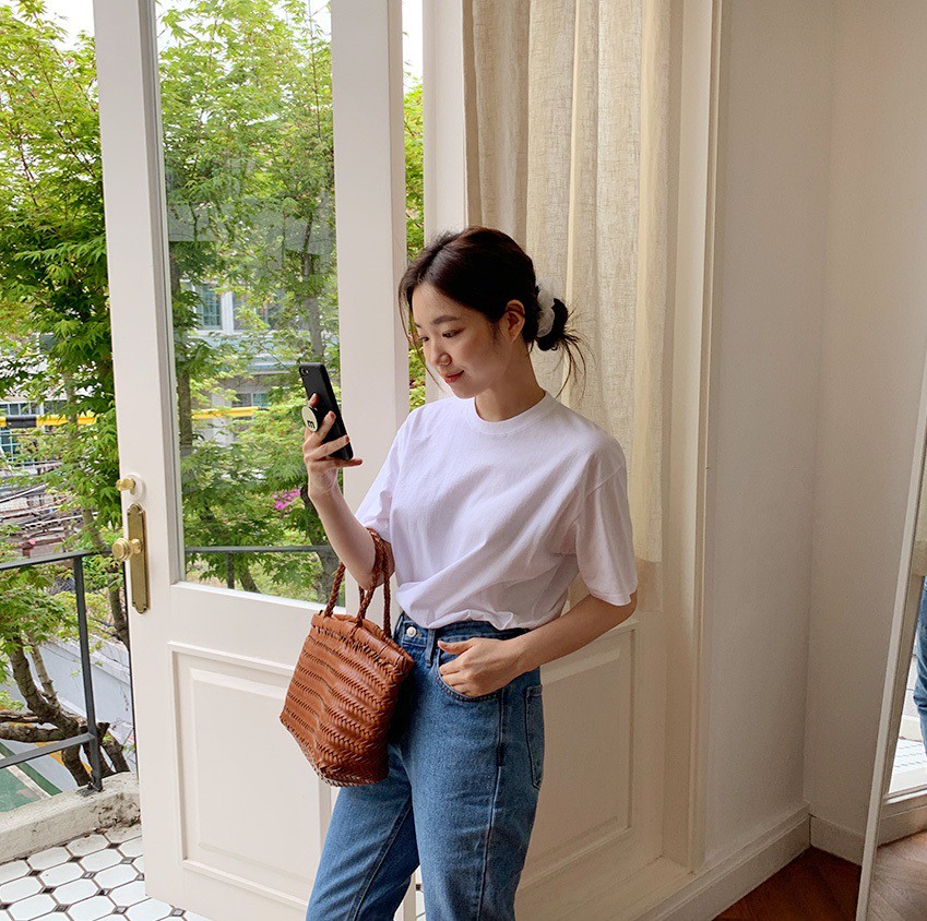 Biết 4 items công sở được chính các BTV thời trang diện quanh ngày tháng, bạn sẽ muốn sắm bằng hết cho tủ đồ - 4 Biết 4 items công sở được chính các BTV thời trang diện quanh ngày tháng, bạn sẽ muốn sắm bằng hết cho tủ đồ - 4