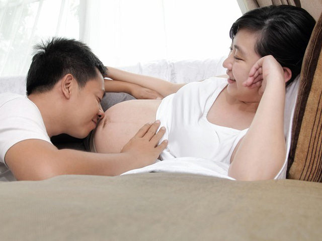 Những băn khoăn của bà bầu khi... 'yêu' Những băn khoăn của bà bầu khi... 'yêu'