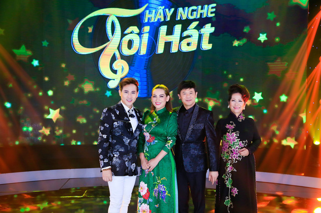 Từng thề độc không tha thứ, không nhìn mặt danh ca Phương Dung, Phi Nhung bất ngờ chạm mặt đàn chị trên ghế nóng - 1 Từng thề độc không tha thứ, không nhìn mặt danh ca Phương Dung, Phi Nhung bất ngờ chạm mặt đàn chị trên ghế nóng - 1