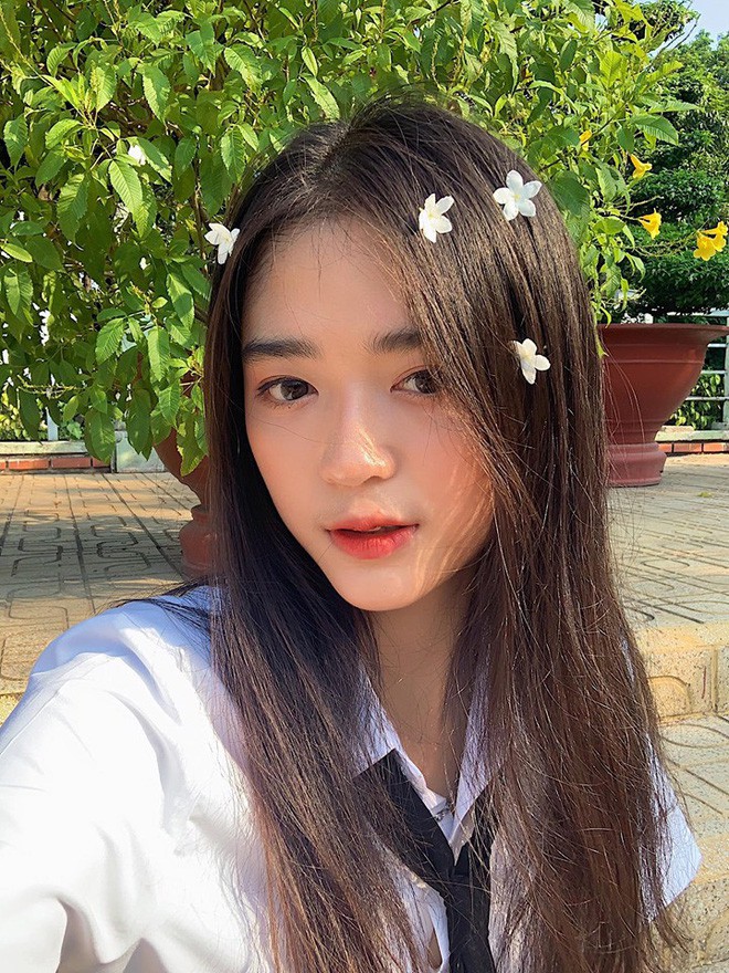 Hội gái xinh mới 17 tuổi đã nổi tiếng rần rần: Toàn cực phẩm học đường, có người được báo Trung ca ngợi với loạt mỹ từ - 16 Hội gái xinh mới 17 tuổi đã nổi tiếng rần rần: Toàn cực phẩm học đường, có người được báo Trung ca ngợi với loạt mỹ từ - 16
