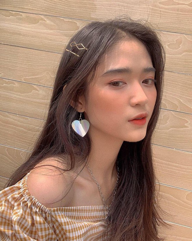 Hội gái xinh mới 17 tuổi đã nổi tiếng rần rần: Toàn cực phẩm học đường, có người được báo Trung ca ngợi với loạt mỹ từ - 17 Hội gái xinh mới 17 tuổi đã nổi tiếng rần rần: Toàn cực phẩm học đường, có người được báo Trung ca ngợi với loạt mỹ từ - 17
