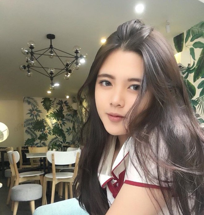 Hội gái xinh mới 17 tuổi đã nổi tiếng rần rần: Toàn cực phẩm học đường, có người được báo Trung ca ngợi với loạt mỹ từ - 23 Hội gái xinh mới 17 tuổi đã nổi tiếng rần rần: Toàn cực phẩm học đường, có người được báo Trung ca ngợi với loạt mỹ từ - 23