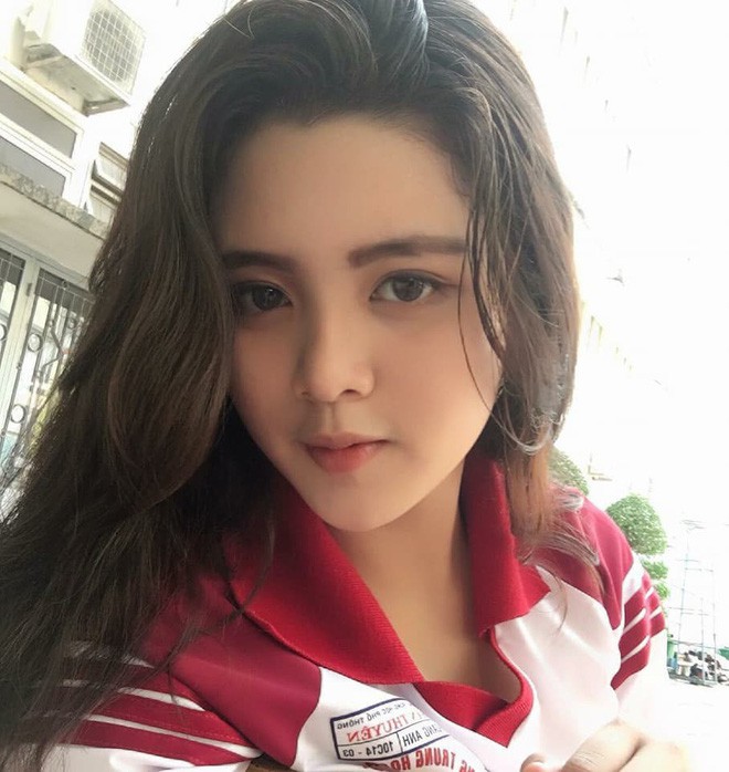 Hội gái xinh mới 17 tuổi đã nổi tiếng rần rần: Toàn cực phẩm học đường, có người được báo Trung ca ngợi với loạt mỹ từ - 24 Hội gái xinh mới 17 tuổi đã nổi tiếng rần rần: Toàn cực phẩm học đường, có người được báo Trung ca ngợi với loạt mỹ từ - 24