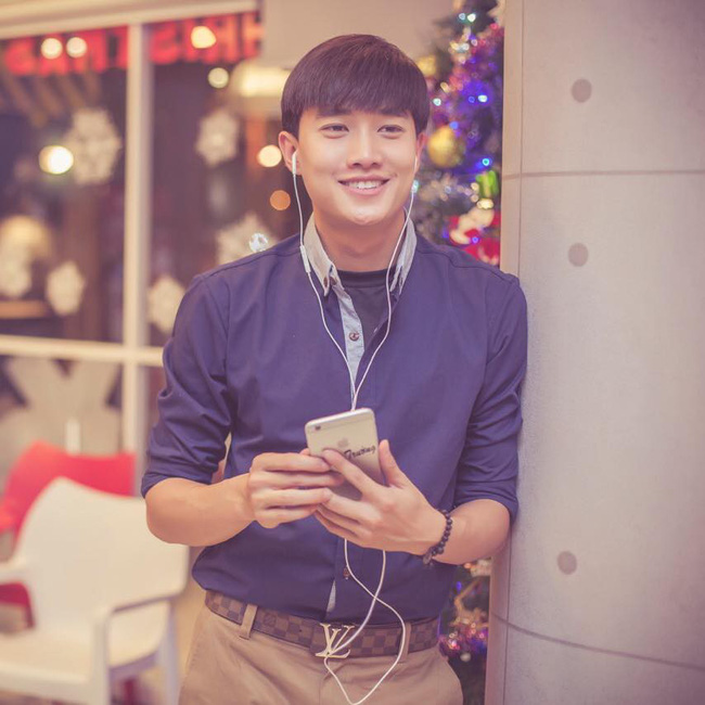 Quốc Trường - Hiện tượng của 'Về nhà đi con' hóa ra từng có ồn ào tình ái với Lê Phương và nữ ca sĩ nóng bỏng này Quốc Trường - Hiện tượng của 'Về nhà đi con' hóa ra từng có ồn ào tình ái với Lê Phương và nữ ca sĩ nóng bỏng này