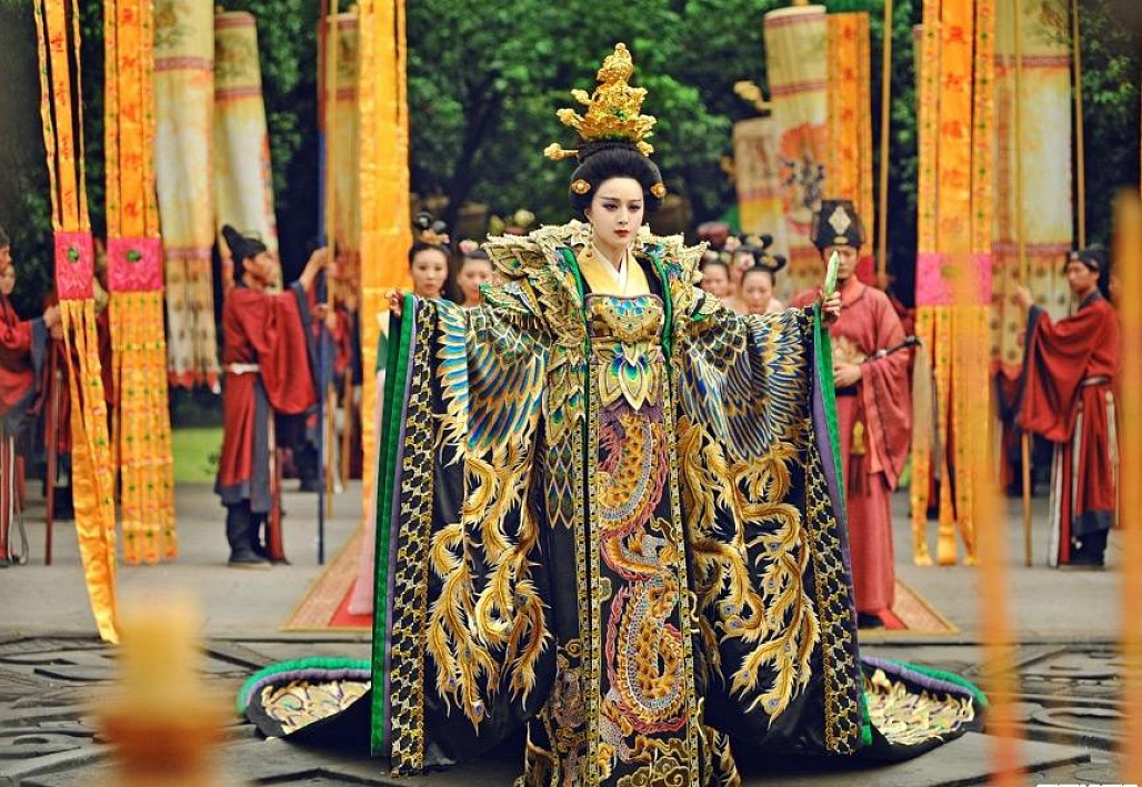 Phụ nữ hiện đại muốn giỏi 'yêu', hãy học ngay các mỹ nhân Trung hoa thời xưa tuyệt chiêu khiến đàn ông say mê Phụ nữ hiện đại muốn giỏi 'yêu', hãy học ngay các mỹ nhân Trung hoa thời xưa tuyệt chiêu khiến đàn ông say mê