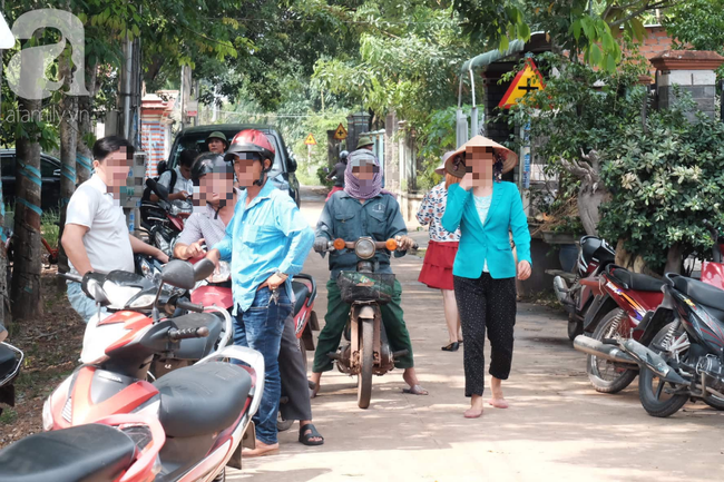 Hiện trường ngôi nhà bí ẩn có 2 thi thể đang phân hủy trong khối bê tông, cảnh sát phong tỏa nghiêm ngặt - 11 Hiện trường ngôi nhà bí ẩn có 2 thi thể đang phân hủy trong khối bê tông, cảnh sát phong tỏa nghiêm ngặt - 11