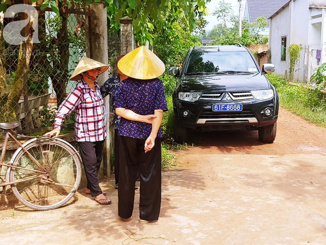 Hiện trường ngôi nhà bí ẩn có 2 thi thể đang phân hủy trong khối bê tông, cảnh sát phong tỏa nghiêm ngặt - 8 Hiện trường ngôi nhà bí ẩn có 2 thi thể đang phân hủy trong khối bê tông, cảnh sát phong tỏa nghiêm ngặt - 8
