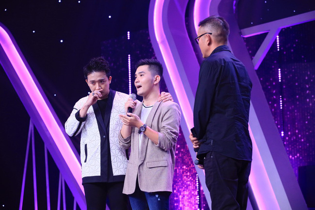 Người ấy là ai?: Hương Giang khóc nức nở vì chàng trai sinh năm 2000 từ Mỹ về, đến mức phải dừng nhận xét giữa chừng - 2 Người ấy là ai?: Hương Giang khóc nức nở vì chàng trai sinh năm 2000 từ Mỹ về, đến mức phải dừng nhận xét giữa chừng - 2