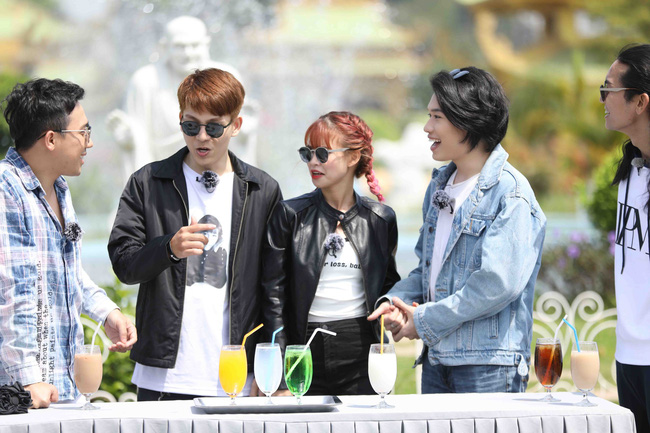 Running Man: Lan Ngọc vắng mặt đột ngột, phải chăng lý do là vì kiệt sức, cấp cứu trong bệnh viện? - 7 Running Man: Lan Ngọc vắng mặt đột ngột, phải chăng lý do là vì kiệt sức, cấp cứu trong bệnh viện? - 7