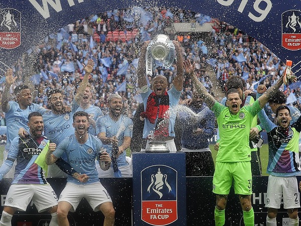 Man City 6-0 Watford: Sterling lập hattrick, Man City hoàn tất cú ăn 3 lịch sử - 2 Man City 6-0 Watford: Sterling lập hattrick, Man City hoàn tất cú ăn 3 lịch sử - 2