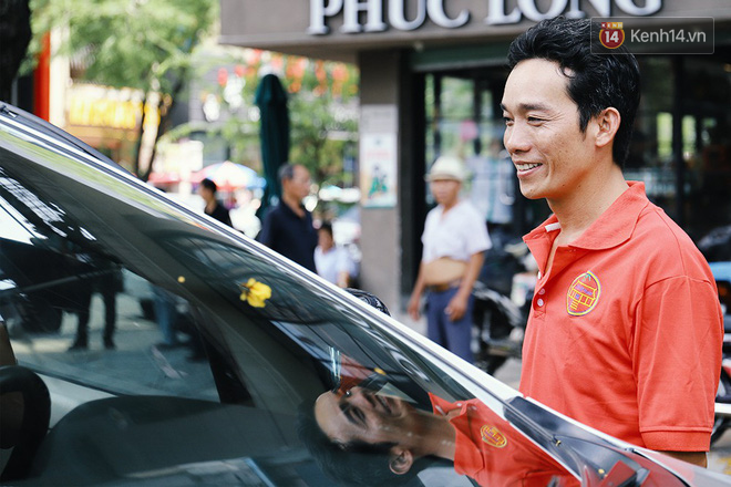 Chuyện người chiến sỹ CSGT được anh em tài xế Sài Gòn gọi bằng cái tên thân mật: 'Anh Đạt kích bình, cứ gọi là có' - 12 Chuyện người chiến sỹ CSGT được anh em tài xế Sài Gòn gọi bằng cái tên thân mật: 'Anh Đạt kích bình, cứ gọi là có' - 12