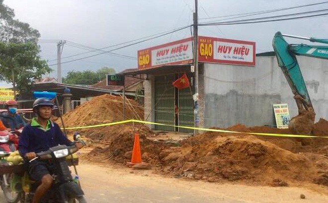 Sập công trình đường ống thoát nước, nam công nhân bị đất vùi lấp tử vong Sập công trình đường ống thoát nước, nam công nhân bị đất vùi lấp tử vong