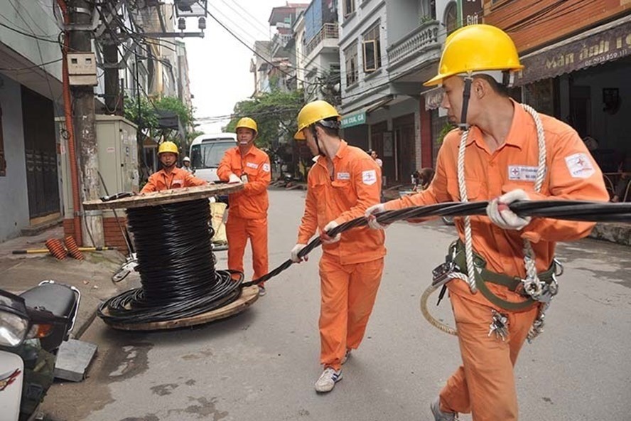 Giá điện không 'gánh' khoản lỗ đầu tư ngoài ngành của EVN Giá điện không 'gánh' khoản lỗ đầu tư ngoài ngành của EVN